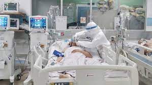 Ngày 23/9, số ca mắc COVID-19 và bệnh nhân nặng tại Việt Nam đều tăng cao